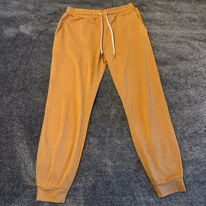 Vuori Performance Joggers 25” Inseam